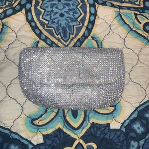 Sparkly clutch w chain!